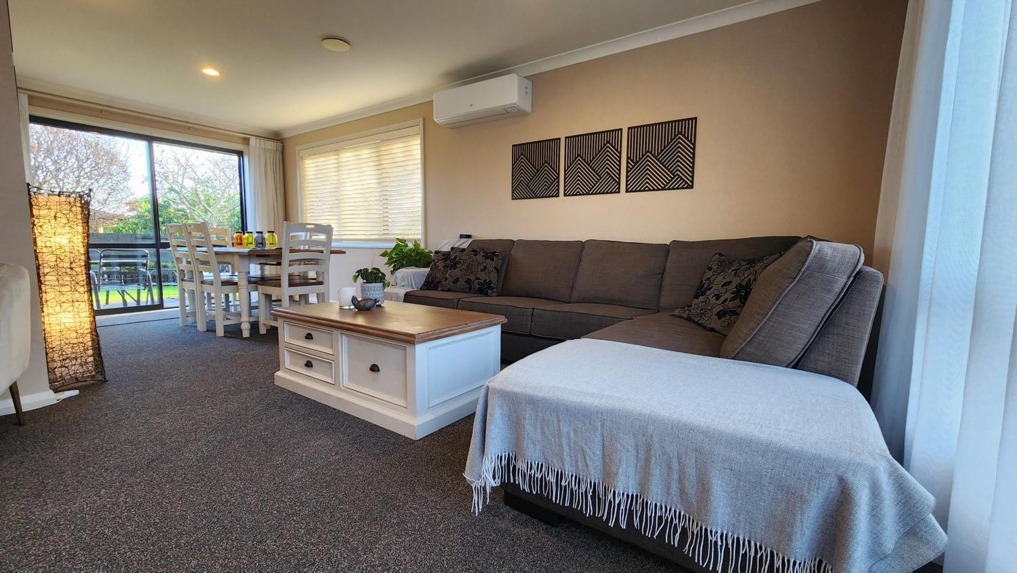 Huntington Honey Apartment Hamilton Bagian luar foto